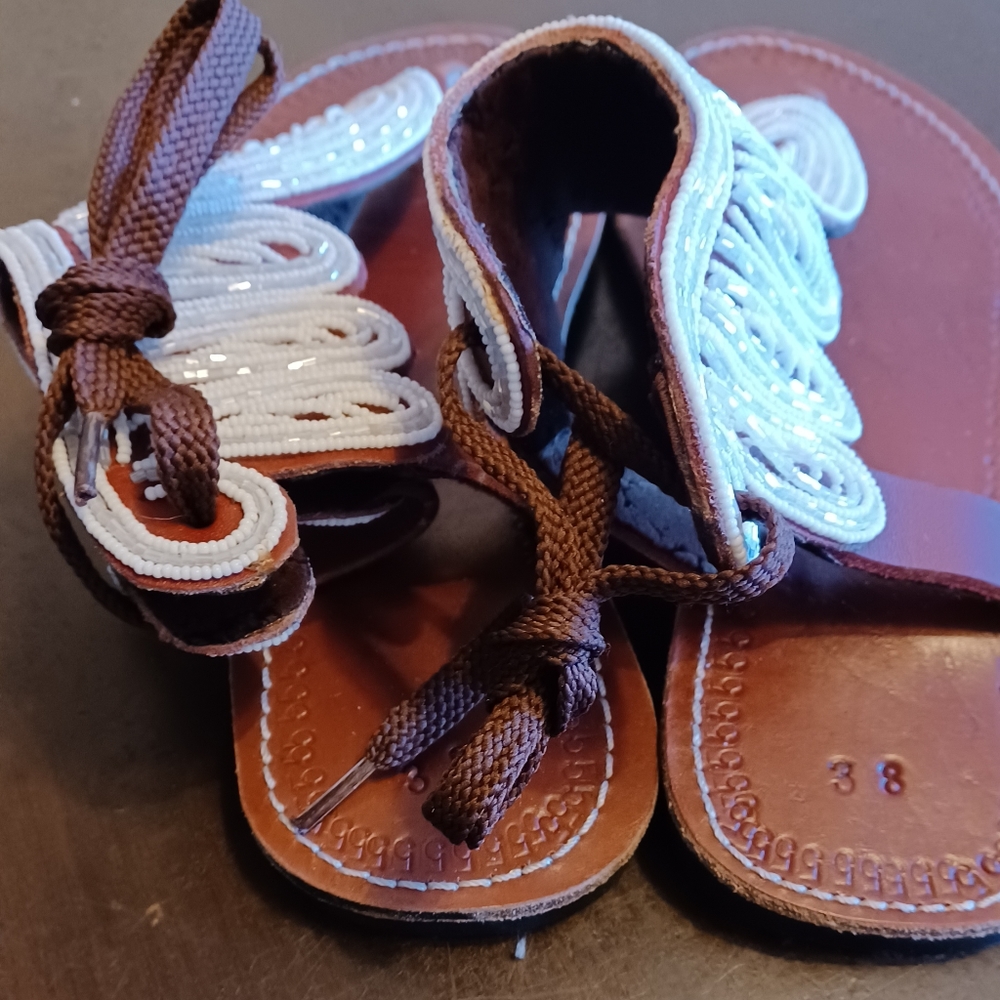 Summer African beaded sandals - Picture 3 of 3